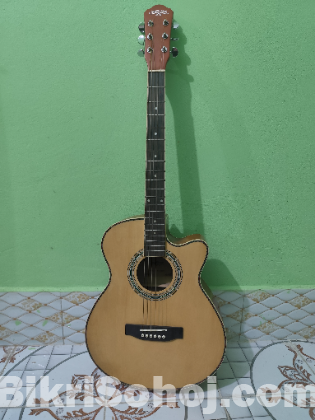 Acoustic guiter (Caravan)